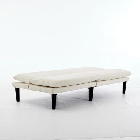 Canapé doublement réglable pour 2 personnes, en couleur beige. Les dimensions sont de 106 à 180°. Les pieds en plastique noir confèrent au canapé une apparence élégante. (1/5)