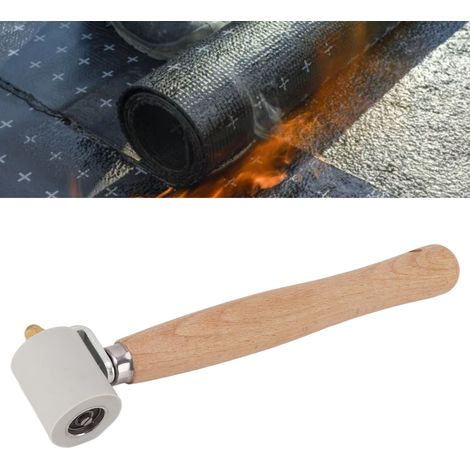 Rouleau de pression en silicone de 45 mm de large pour le pressage manuel des joints de soudure des membranes étanches en PVC. (1/5)