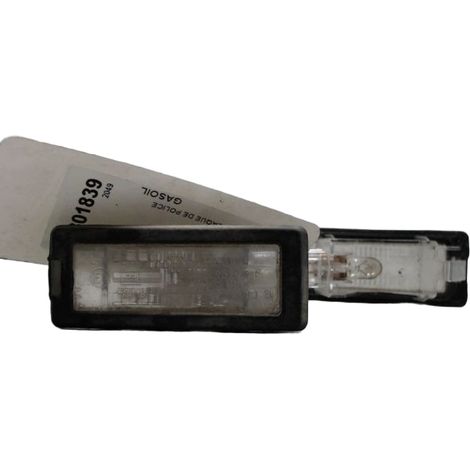 [PRODUIT D'OCCASION] Eclaireur Plaque De Police RENAULT Clio ♻️ Ref Oe. 8200013577 - Garantie à vie (1/3)