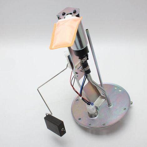 Die Referenznummern 15100-65D70, 1510065D70, SP6049H und 15100-65D00 sind für Chevrolet Suzuki Modelle geeignet. (1/4)