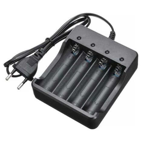 Chargeur rapide UlisemFast pour piles AA et AAA. Compatible avec les accus 10440, 14500, 17670, 18650 et 18700. (1/4)