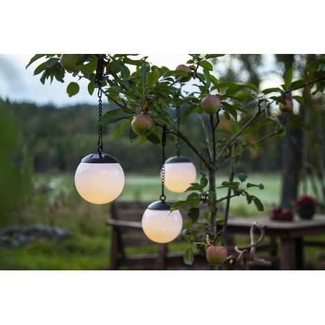 LED Solar-Hängeleuchtkugel Ø 10cm mit Metallkette 1 LED warmweiß (1/2)