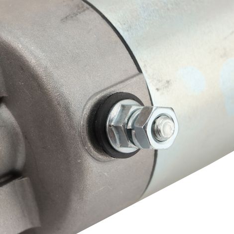 The starter motor is suitable for YZF R6, YZF R6S, and FZ6 models. (Model number: 99-09 5EB-81890-00-00) (1/4)