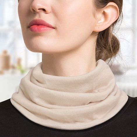 Foulard chaud en laine beige, double épaisseur, idéal pour l'automne et l'hiver. Petit foulard tricoté (32 x 19 cm). Couleur unie. (1/4)