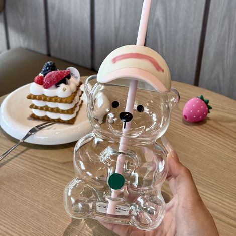 Klarer Glasbecher mit Strohhalm, wiederverwendbarer Becher mit niedlichem Erdbeerbären-Motiv, Trinkflasche im Kawaii-Design für Zuhause, Büro und Reisen (1/5)