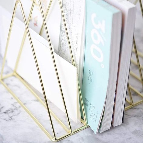 Revistero，Estante para discos，Organizador de correo，Estante triangular de acero para correo y libros，Soporte para periódicos，Dorado (1/4)