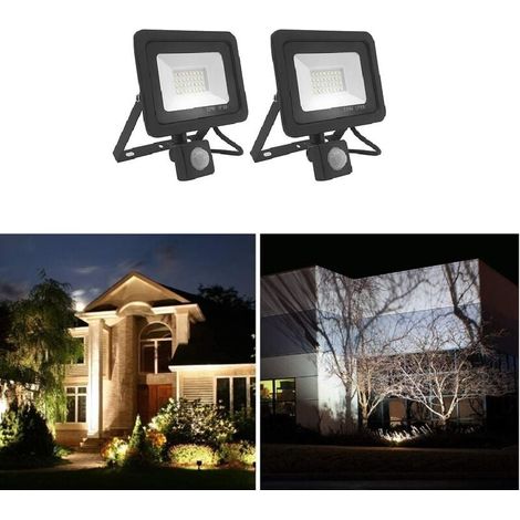 Paquete de 2 focos LED para exteriores con sensor de movimiento de 30 W, iluminación de seguridad LED para exteriores de 2700 lm, foco LED para exteriores impermeable IP66 blanco frío de 6000 K para j (1/5)