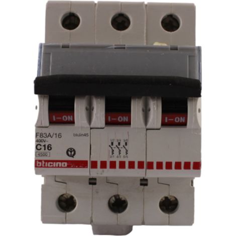 Interruttore magnetotermico 3 poli 3 moduli 16A curva C Bticino