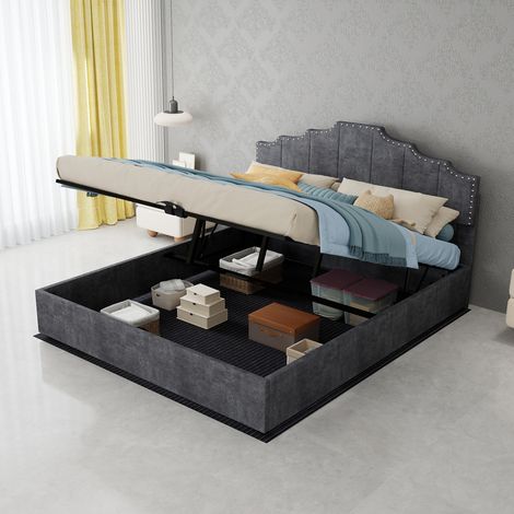 Letto in tessuto grigio 160x200 cm con rete a doghe, testiera geometrica e struttura in metallo (1/5)