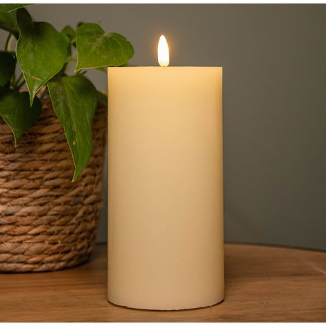 9cm x 18cm Cream Wax Melted Pool Effect Candle with Timer Function and Warm White LED (1/5)