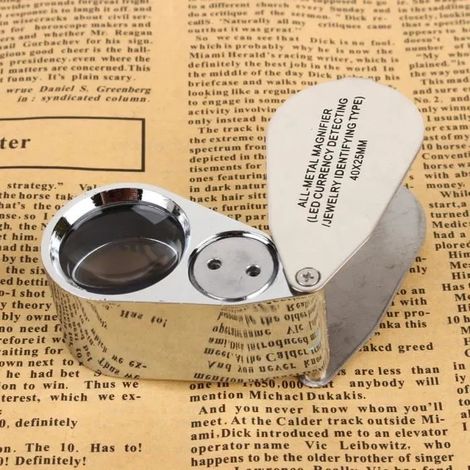 Loupe en verre grossissant 40X LED Bijoux avec loupe pour oeil bijoutier boîte pour outil d'évaluation--PUY (1/4)