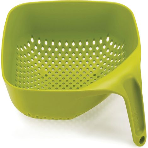 Colapasta quadrato Joseph Joseph de di medie dimensioni, verde, ergonomico, impilabile, con scarico rapido, lavabile in lavastoviglie e privo di BPA. (1/5)