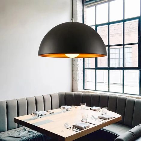 Suspension de style industriel pour restaurant, bar ou salle à manger sous les combles, lustre semi-circulaire noir E27. (1/5)