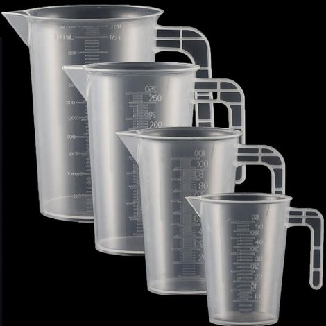 Lot de 4 verres doseurs en plastique avec poignée et graduations de 50 + 100 + 250 + 500 ml,Résistant à la chaleur,Pour cuisine,Graduation fine,Convient à un usage alimentaire (transparent) (1/5)