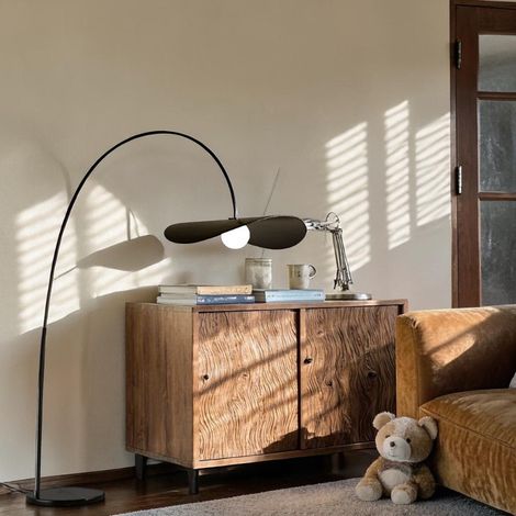 Bogen Stehlampe Schwarz 170cm – LED Leselampe mit verstellbarem Arm für Sofa & Wohnzimmer