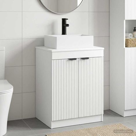 vidaXL Bathroom Furniture Set White Engineered Wood (1/5)