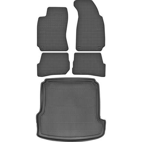 Kofferraummatten MAX-MAT 912309 + MOTOHOBBY 150105 – Volkswagen Passat B5 Kombi (1997–2005), Leichtmetallfelgen, ovale Front – eingebaut (1/5)