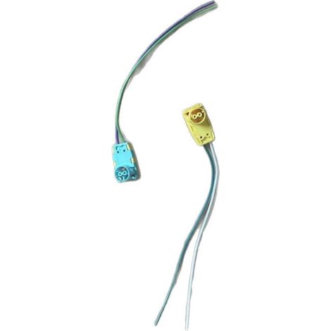 1489041 est un connecteur pour le faisceau de câbles de l'airbag passager des véhicules Tesla Model 3 et Model Y. (1/5)
