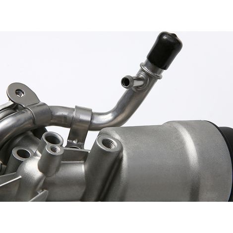 The car oil cooler 55566784 is suitable for Buick Encore, Chevrolet Cruze 2013 and Opel. (1/4)