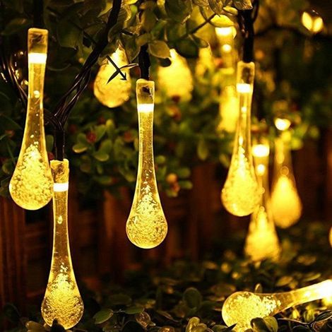 Guirlande lumineuse solaire FancyGrab 50 LED en forme de goutte d'eau (1/5)