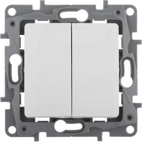 Conector tipo candelabro 10 AX blanco niloe