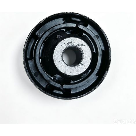 55501-JG000 55045-3UB0A rear trailing arm bushings are suitable for Nissan X-Trail and Qashqai. (1/4)