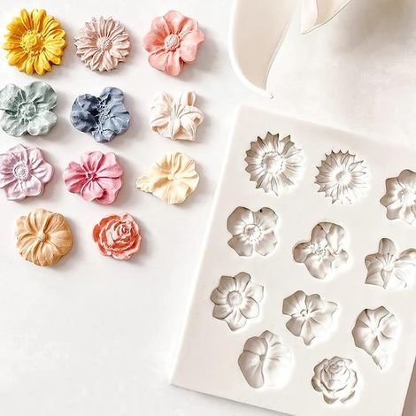 Stampo in silicone a forma di fiore per torte, riutilizzabile e antiaderente, con 11 fiori cavi, tappetino da forno per la cucina. (1/5)