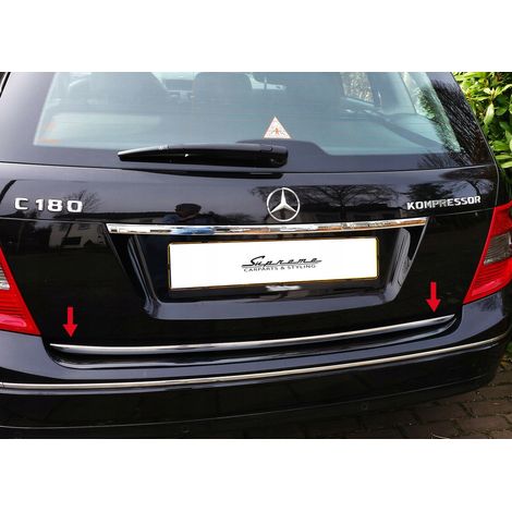 Mercedes Clase C S204 Familiar - embellecedor cromado en el portón trasero (1/5)