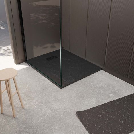 Pacco Piatto Doccia Nero Effetto Pietra 90x120 cm e Griglia motivo Lineare Nero Opaco