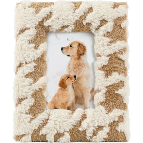 Cadre photo en peluche douce, motif vache, marron et blanc, 18,5 x 23,5 cm. Décoration pour photos de famille, cadeau d'anniversaire ou de mariage, décoration pour table de chevet. (1/5)