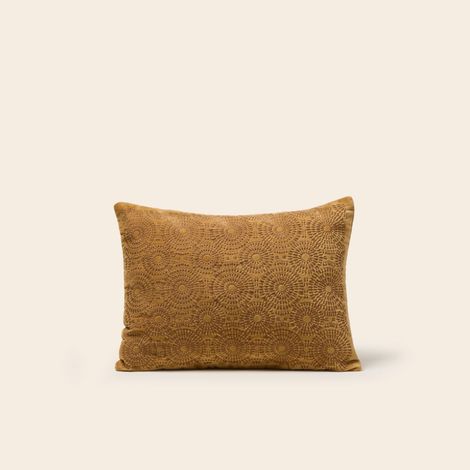 Housse de coussin en Velours brodé de fil coton SOLAYA (1/4)