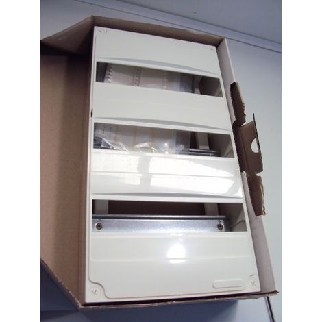 General Electric – Coffret électrique modulaire 3 rangées 39 modules – Fix-o-rail 125 – Dimensions 475x250x90mm – Plastique blanc
