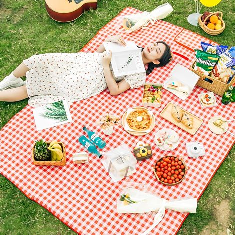 Manta de picnic de 300 x 200 cm, mantel de picnic, esterilla de picnic, plegable con asa, adecuada para senderismo, viajes, acampada, actividades al aire libre, parque, jardín, playa (rojo). (1/3)