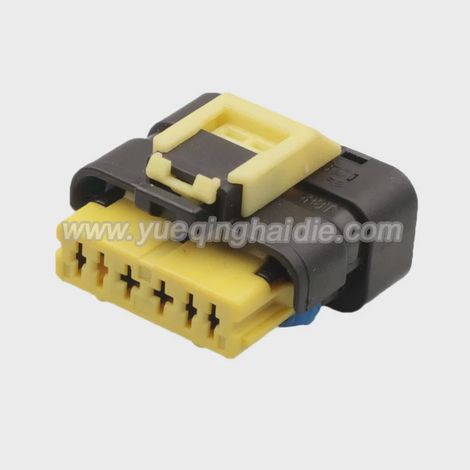 DJ7063E-1.5-2.8-21 ist ein 6-poliger/6-adriger Kfz-Kabelbaumstecker. (1/5)
