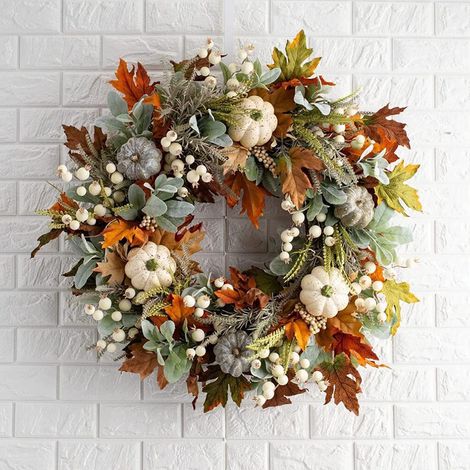 Couronne d'automne pour porte d'entrée, structure en rotin ornée de citrouille, baies, pommes de pin et feuilles d'érable, idéale pour Halloween et Thanksgiving (35 cm).