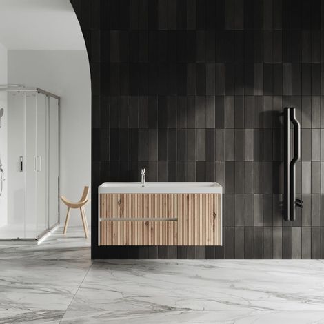 Kiamami Valentina – Meuble de salle de bains suspendu 120cm chêne doré canné sans miroir – 2 tiroirs à fermeture douce – Lavabo en résine inclus (1/5)
