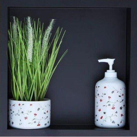 Wall-BOX ONE Schwarz – Einzelnes schwarzes Regal 30 x 30 x 10 cm (1/4)