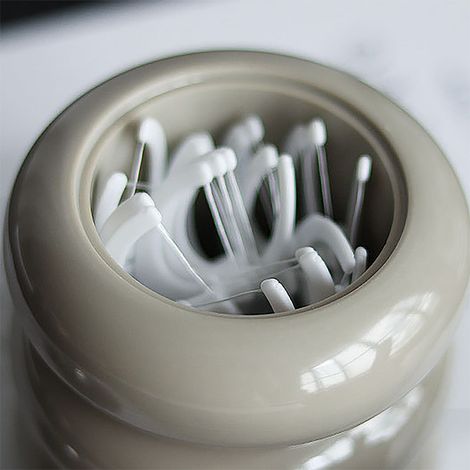 Wattepadhalter, hygienische Aufbewahrungsbox im Donut-Design mit Deckel, Khaki, 3-stöckig, Kosmetikbox, Duschaufbewahrungsbehälter (1/5)