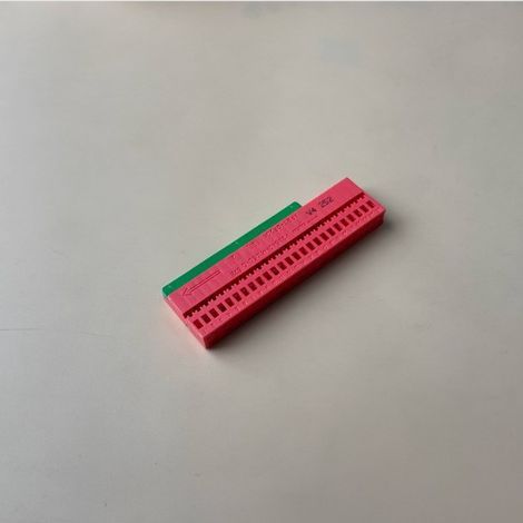 1393387-8/V23540M1050Q523 Automotive connector, plug and wiring harness (50 holes) (1/4)