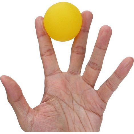 Balle de massage en silicone pour le renforcement des mains et des doigts, soulageant le stress (Jaune 15) (1/5)