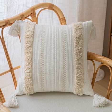 Lot de 2 Housses de Coussin Décoratives Douces, Taies d'Oreiller 45x45 cm avec Franges et Pompons, Décoration Moderne pour Canapé, Lit et Chambre (Beige)