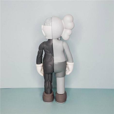 1 figurine Mand Kaws grise disséquée, décoration tendance, modèle anatomique Dissected Kaws (1 poupée en boîte carton)