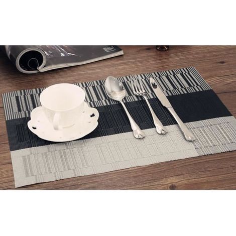 Set de table en PVC gris - Isolation thermique et anti-tache - Lot de 4 - 30x45cm