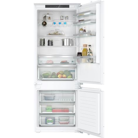 Siemens iQ300 KB96NVFE0. Capacità netta totale: 383 L. Cerniera porta: Destra. Classe climatica: SN-ST, Emissione acustica: 34 dB. Capacità netta frigorifero: 285 L, No Frost (frigorifero), Luce in... (1/5)
