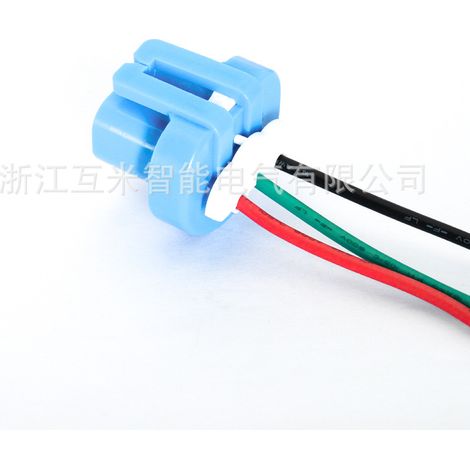 12048369/2048371 is compatible with Toyota's car headlight plug DJ9004-10/20 connector. (1/4)
