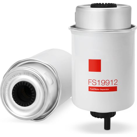 The FS19912 940986 22556138 water and fuel filter is suitable for John Deere Fleetguard tractors. (1/4)