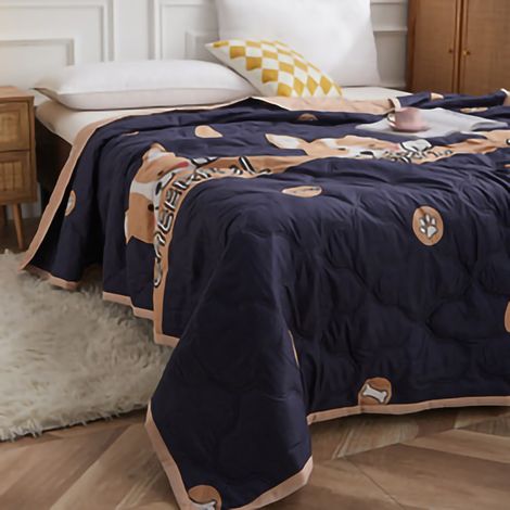 Couette légère d'été 180x200 cm, en coton lavé doux et respirant, idéale pour dortoir étudiant ou climatisation, motif frais et réversible, taille simple, texture peau-douce. (1/3)