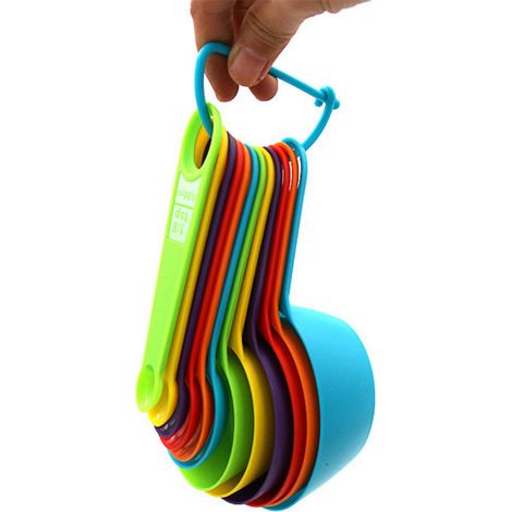 12 bunte Messbecher und -löffel, sicher und hygienisch, leicht zu verstauen, ideal zum Basteln und Kochen, Küchenhelfer, zufällige Farben, 12 Stück (1/5)