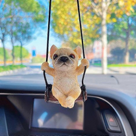 Décoration intérieure de voiture avec un adorable bouledogue suspendu en résine, accessoire pour rétroviseur automobile.