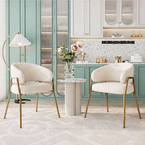 Chaise de salle à manger blanche en laine de mouton piètement (1/5)